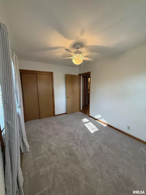Bedroom - 820 Jamie Ln, Macomb, IL 61455 photo 3 of 6