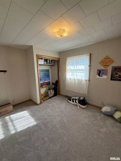 Bedroom - 820 Jamie Ln, Macomb, IL 61455 photo 6 of 6