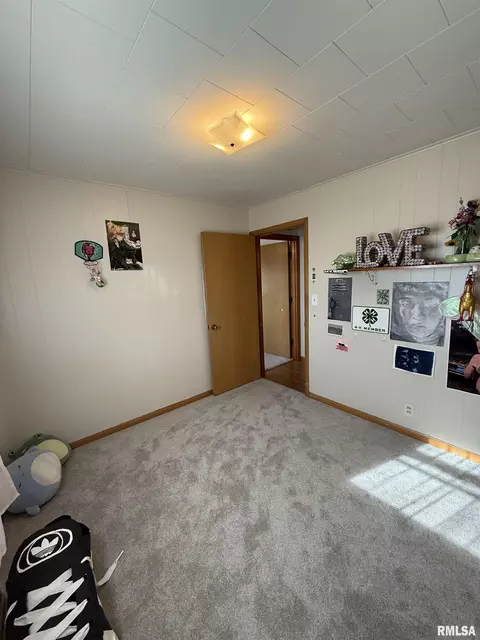 Bedroom - 820 Jamie Ln, Macomb, IL 61455 photo 5 of 6