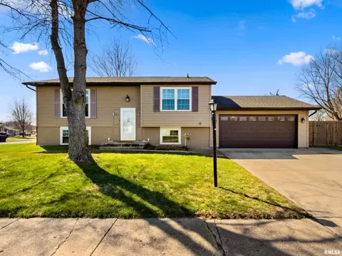 501 Pontiac Rd, Marquette Heights, IL 61554