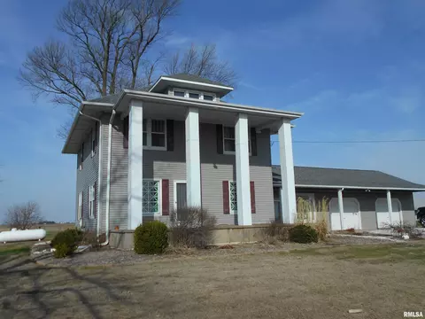 18046 E 1000th St, Good Hope, IL 61438