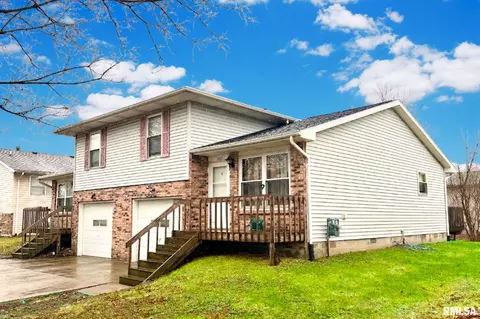 1507 Ensign Dr, Normal, IL 61761 photo 3