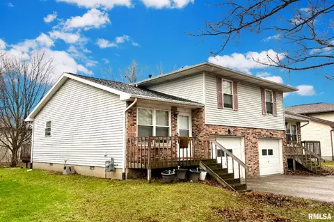 1507 Ensign Dr, Normal, IL 61761 photo 2