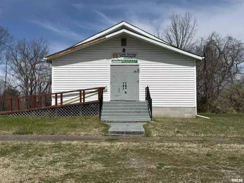 300 W Borton St, Creal Springs, IL 62922
