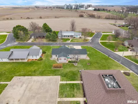 View/Area - 901 N Easy St, Roanoke, IL 61561 photo 4 of 10