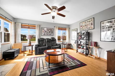 Living - 901 N Easy St, Roanoke, IL 61561 photo 2 of 3