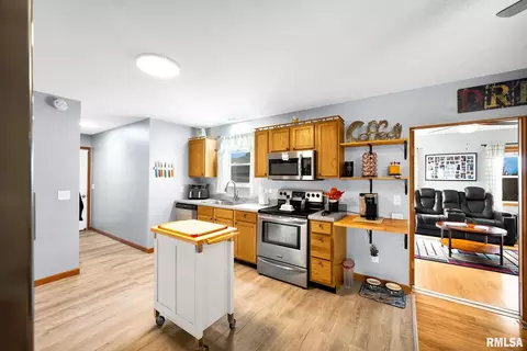 Kitchen - 901 N Easy St, Roanoke, IL 61561 photo 1 of 2