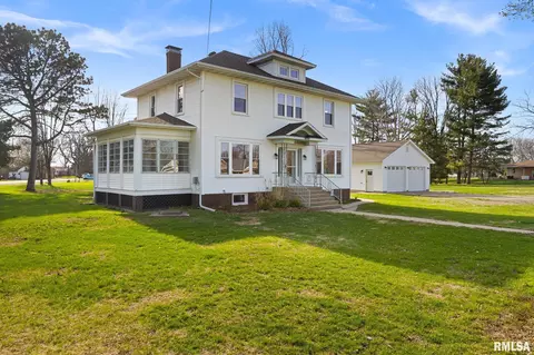 1201 Old Indiantown Rd, Henry, IL 61537