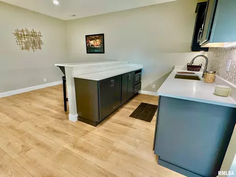 Kitchen - 107 Samuel Ct, Washington, IL 61571 photo 7 of 10