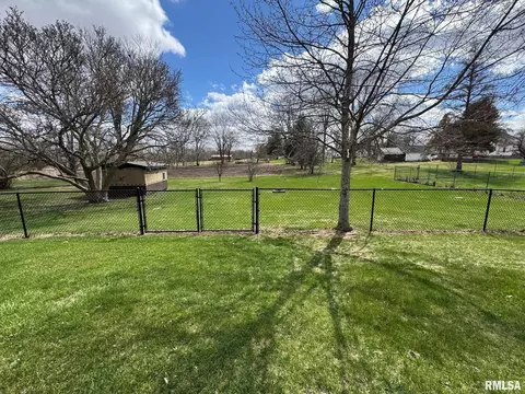 213 State St, Washburn, IL 61570 photo 35