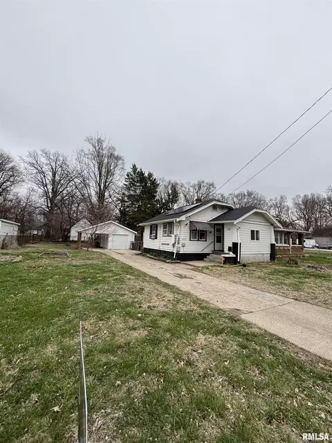 1800 N Machin Ave, Peoria, IL 61604