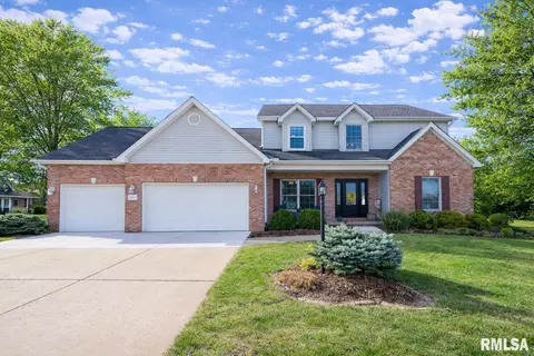 2104 W Broadland Dr, Dunlap, IL 61525