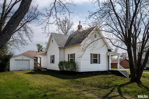 1003 N Monroe St, Marion, IL 62959
