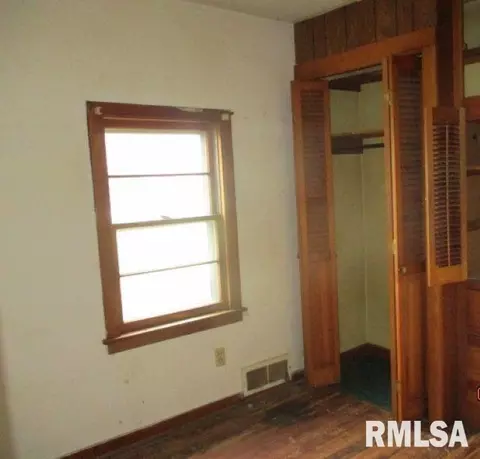 116 N Griffin St, Macomb, IL 61455 photo 6