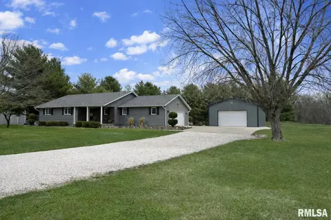 5220 S Acre Rd, Mapleton, IL 61547