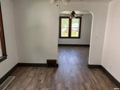Living - 714 E Ash St, Canton, IL 61520 photo 1 of 5