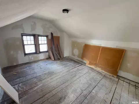 Bedroom - 714 E Ash St, Canton, IL 61520 photo 8 of 8