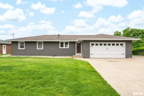 204 Northshore Dr, Morton, IL 61550