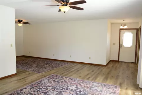 Living - 2103 Maple Ave, Macomb, IL 61455 photo 3 of 6