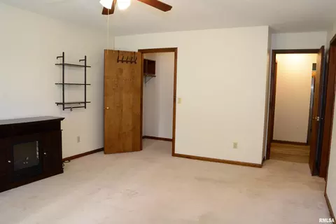 Bedroom - 2103 Maple Ave, Macomb, IL 61455 photo 1 of 3