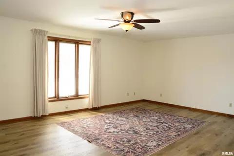 Living - 2103 Maple Ave, Macomb, IL 61455 photo 2 of 6