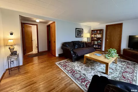 12144 N 1050th Rd, Macomb, IL 61455 photo 5