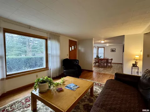 12144 N 1050th Rd, Macomb, IL 61455 photo 8