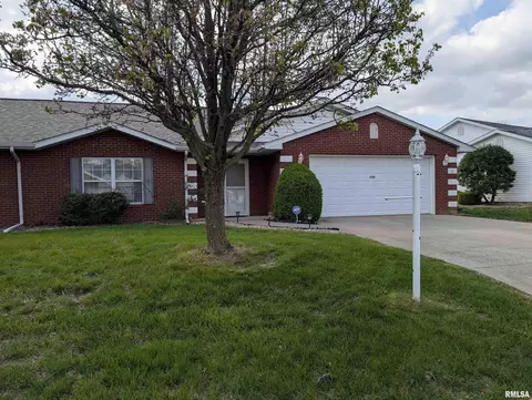 Exterior - 1506 Apache Dr, Marion, IL 62959 photo 2 of 9