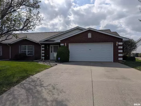 Exterior - 1506 Apache Dr, Marion, IL 62959 photo 1 of 9