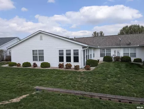 Exterior - 1506 Apache Dr, Marion, IL 62959 photo 8 of 9