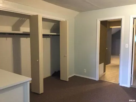 Bedroom - 300 W Spring St, Anna, IL 62906 photo 6 of 7