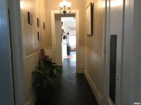 Entry Way - 300 W Spring St, Anna, IL 62906 photo 1 of 1
