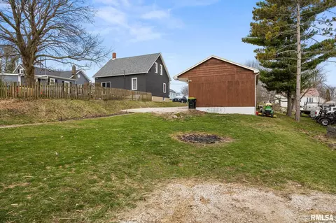 Exterior - 706 N State St, Roanoke, IL 61561 photo 7 of 10