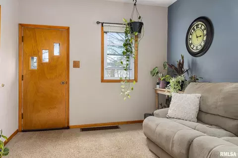 Entry Way - 706 N State St, Roanoke, IL 61561 photo 1 of 3