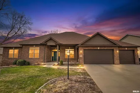 11047 N Country Ridge Ln, Dunlap, IL 61525