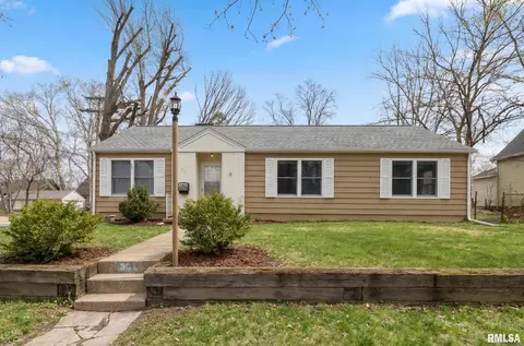 301 E Melbourne Ave, Peoria, IL 61603