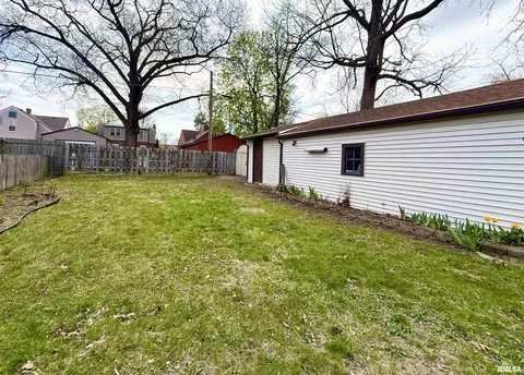 Exterior - 1002 E Willcox Ave, Peoria, IL 61603 photo 7 of 7