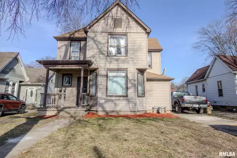 356 Capitol St, Pekin, IL 61554