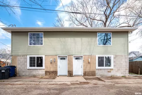 1020 Fall St, Pekin, IL 61554