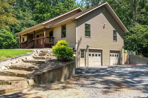17937 Caplinger Pond Rd, Marion, IL 62959