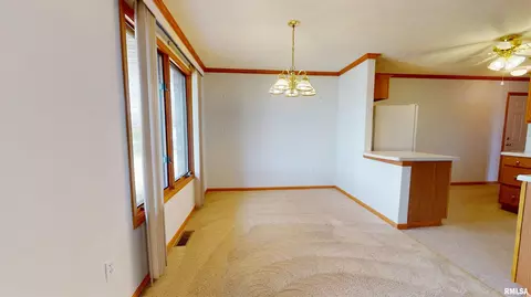 Dining - 2 Royal Ct, Washington, IL 61571 photo 1 of 1