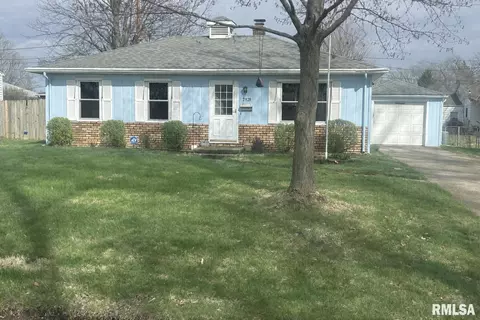 2928 N Renwood Ave, Peoria, IL 61604