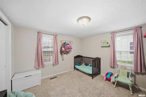 Bedroom - 121 Bess St, Washington, IL 61571 photo 4 of 6