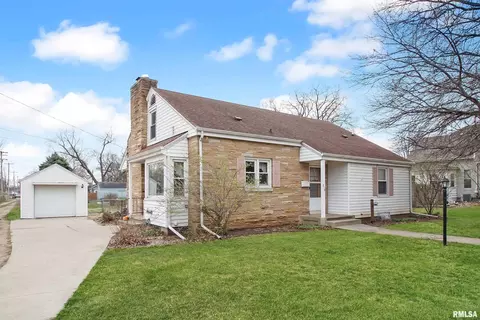818 W Truitt Ave, Chillicothe, IL 61523