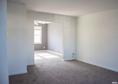 Living - 190 Arlington Dr, Macomb, IL 61455 photo 1 of 2