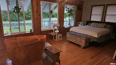 Bedroom - 658 Keeling Ct, Canton, IL 61520 photo 1 of 5