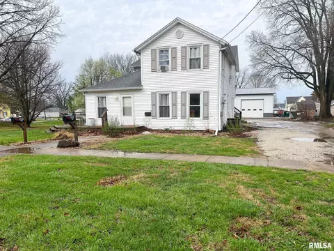 Exterior - 208 N Myers St, Eureka, IL 61530 photo 7 of 7
