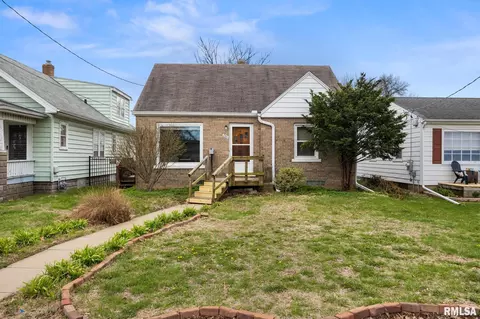 2306 Laura Ave, West Peoria, IL 61604