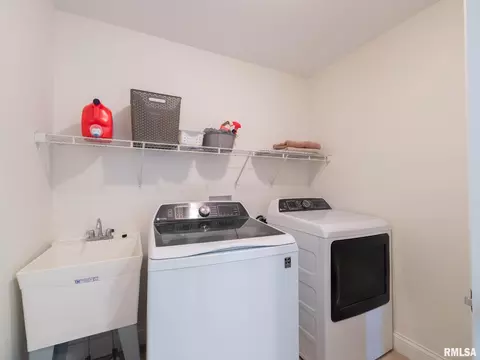 Other - 1716 Rustic Oak Dr, Washington, IL 61571 photo 7 of 10