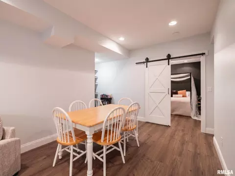 Dining - 1716 Rustic Oak Dr, Washington, IL 61571 photo 4 of 4